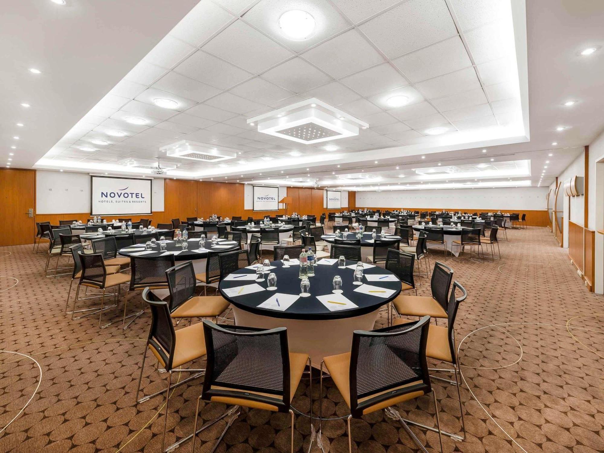 Moevenpick Centre 4*