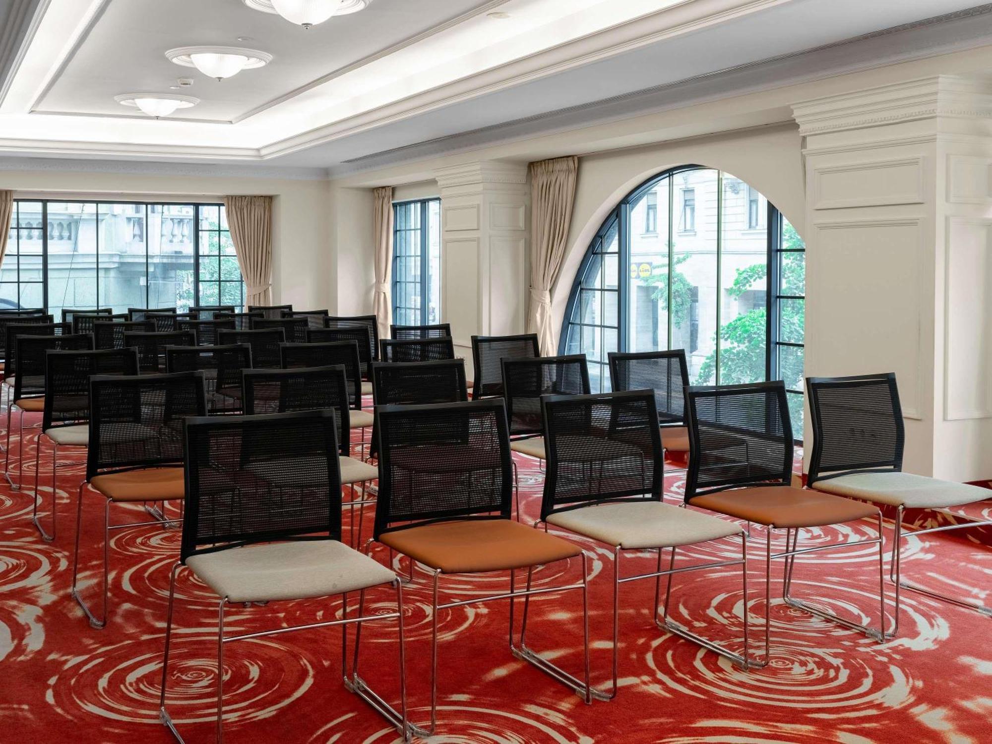Hotel Moevenpick Centre Budapest