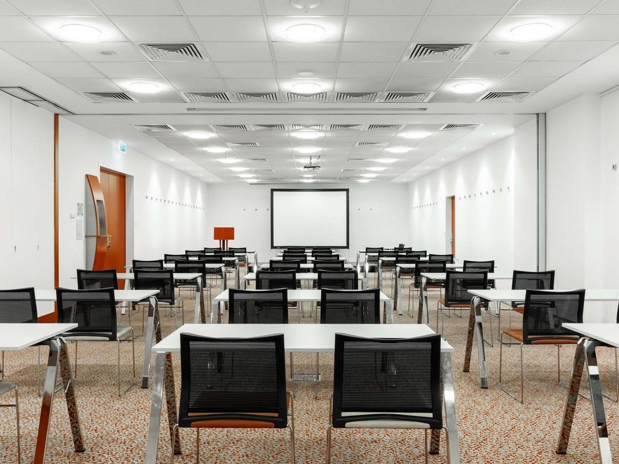 Moevenpick Centre