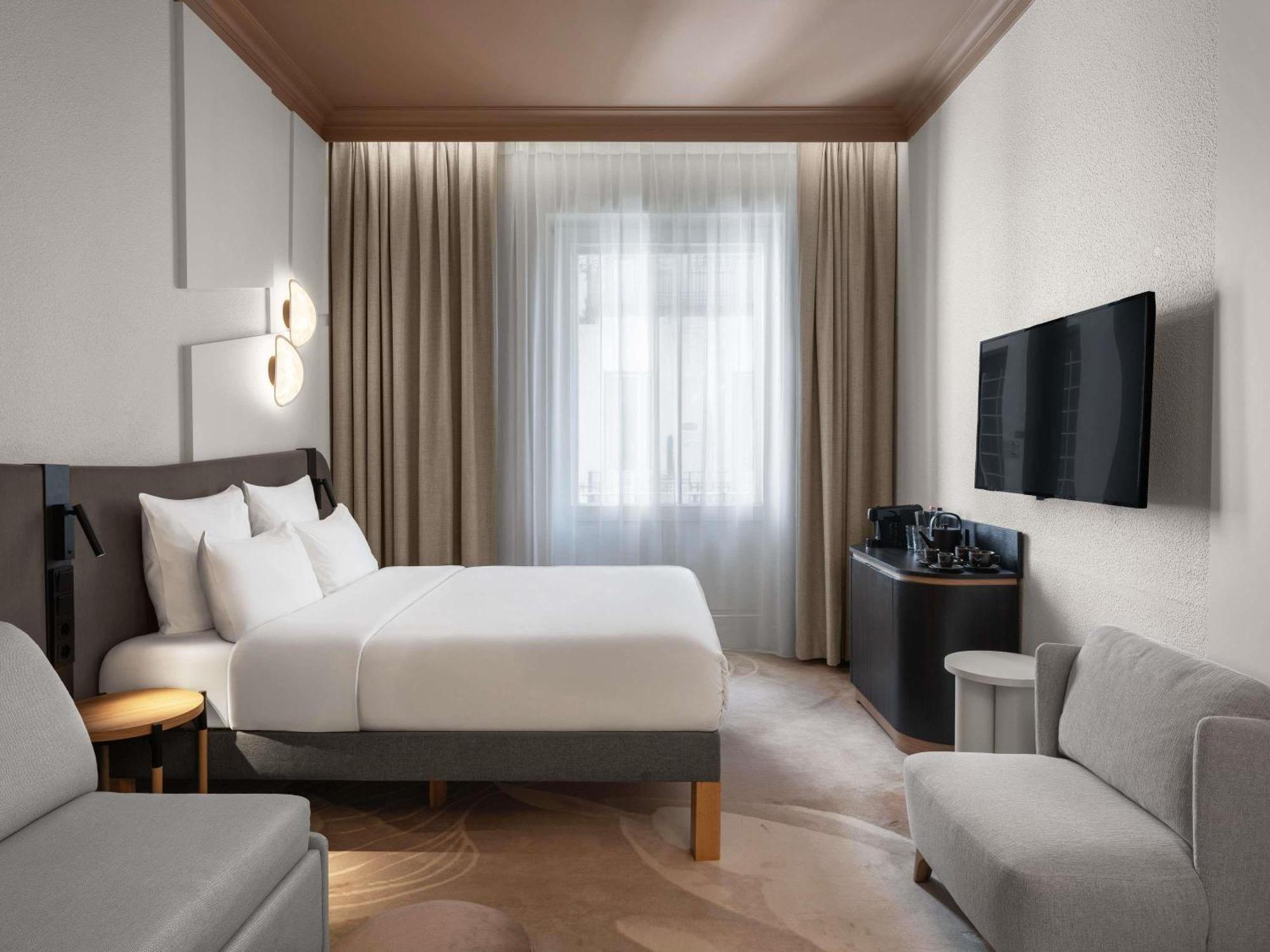 Moevenpick Centre Hotel 4*