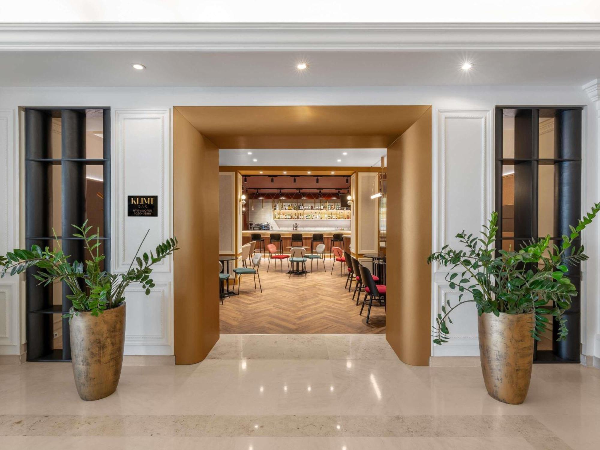 Moevenpick Centre Hotel 4*